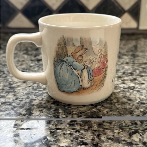 Vintage Collectible Wedgwood Peter Rabbit mug and bowl set; Made In England - Picture 4 of 6
